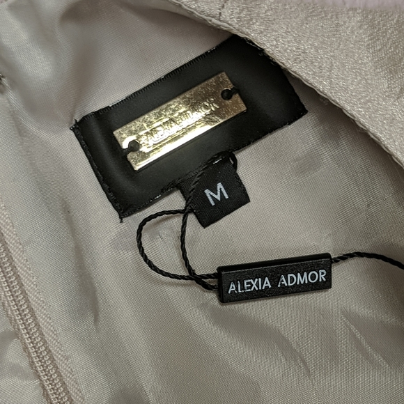 Alexia Admor Metallic Circle Shift Dress - Picture 3 of 6